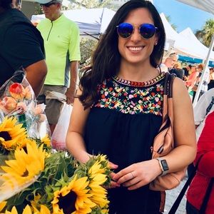 Meet your Posher, Elizabeth